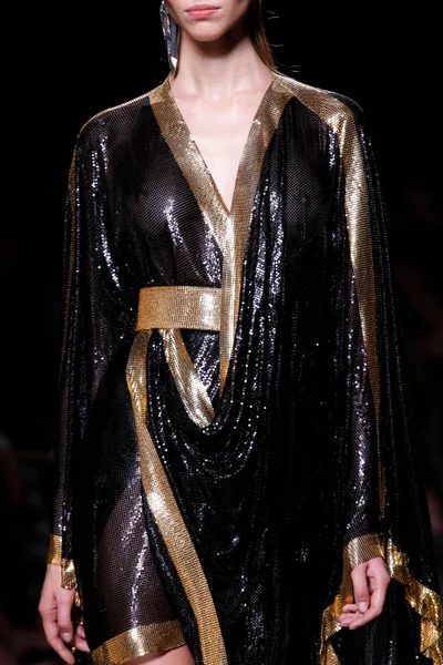 Look 93